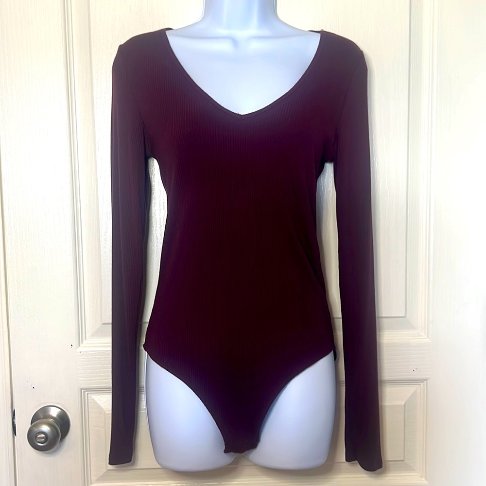 Maroon wine colored ribbed body suit. Aeropostale. Medium.